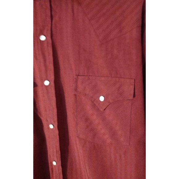 Men's Medium Burgundy Plains Western Wear Pearl Snap Shirt with Light Textured P - Picture 2 of 10